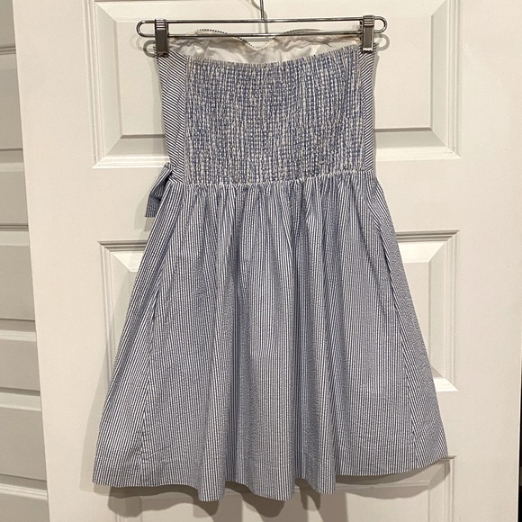 Lilly Pulitzer Strapless Blue Seersucker Dress - Picture 4 of 8